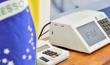 Átila Lira é expulso do PSB por ter votado favorável à Reforma da Previdência