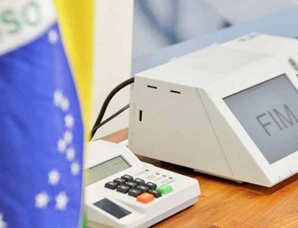 Átila Lira é expulso do PSB por ter votado favorável à Reforma da Previdência