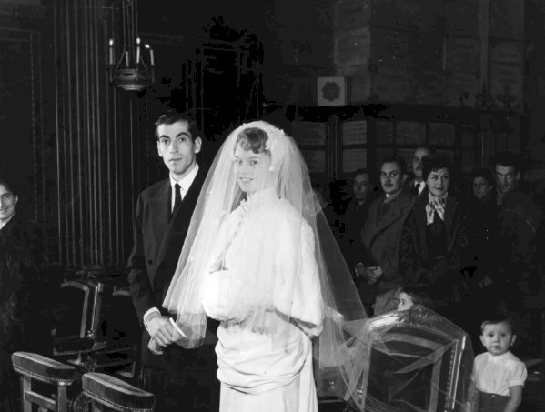 Brigitte Bardot, a (gatinha sexy) francesa que abandonou o cinema em prol dos direitos dos animais, morre aos 91 anos.